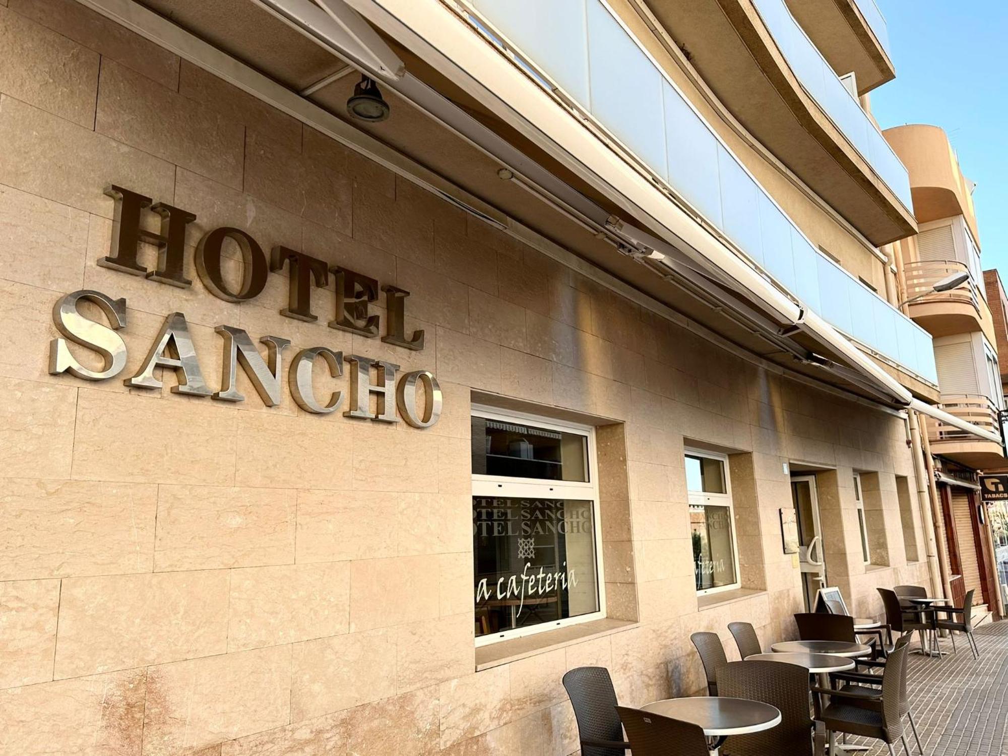 Hotel Sancho Hospitalet De L'Infant Buitenkant foto